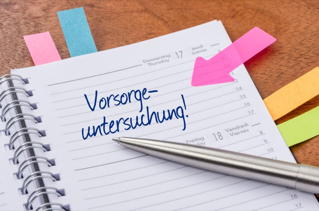terminkalender mit hinweissticker vorsorgeuntersuchung